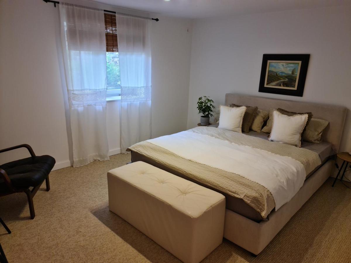 Apartments Gb Мостар Екстериор снимка