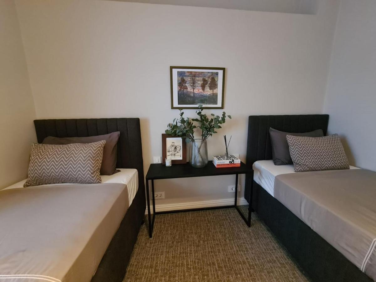 Apartments Gb Мостар Екстериор снимка