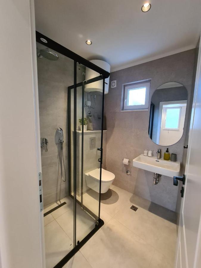 Apartments Gb Мостар Екстериор снимка